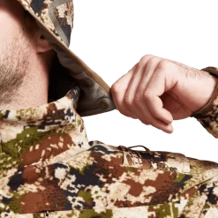 Sitka Stratus Jacket -Archery Gear Shop image 7 c4a4a00e 687a 44fa 95c1 e0bc7e12704a